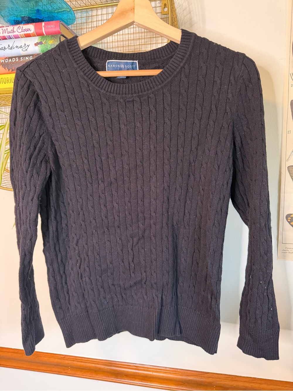 Black Cable-Knit Crewneck Sweater Size Medium